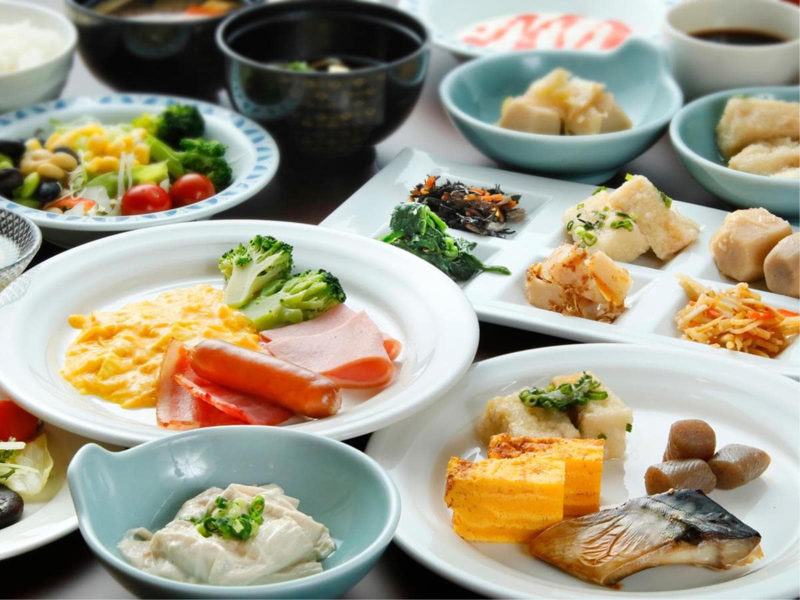 【朝食のみ】チェックインは22時まで／料理長こだわりの朝食で愛犬とのほっこりステイを堪能＜朝食のみ＞ 画像1