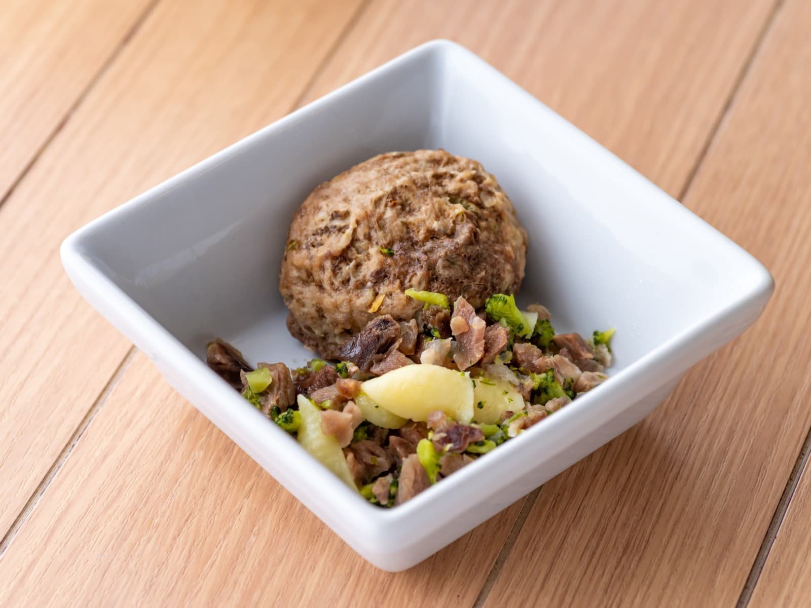 【ワンちゃん専用のお食事付】飼い主様は1泊２食付「約70種海鮮和洋ビュッフェ」 画像1