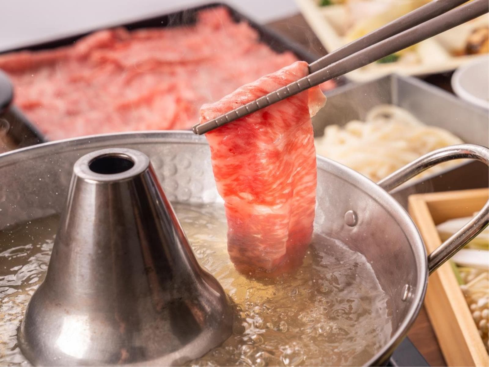 【プレミアム★しゃぶしゃぶプラン】とちぎ和牛の柔らかお肉に口福のひととき♪部屋食で愛犬安心(2食付) 画像1