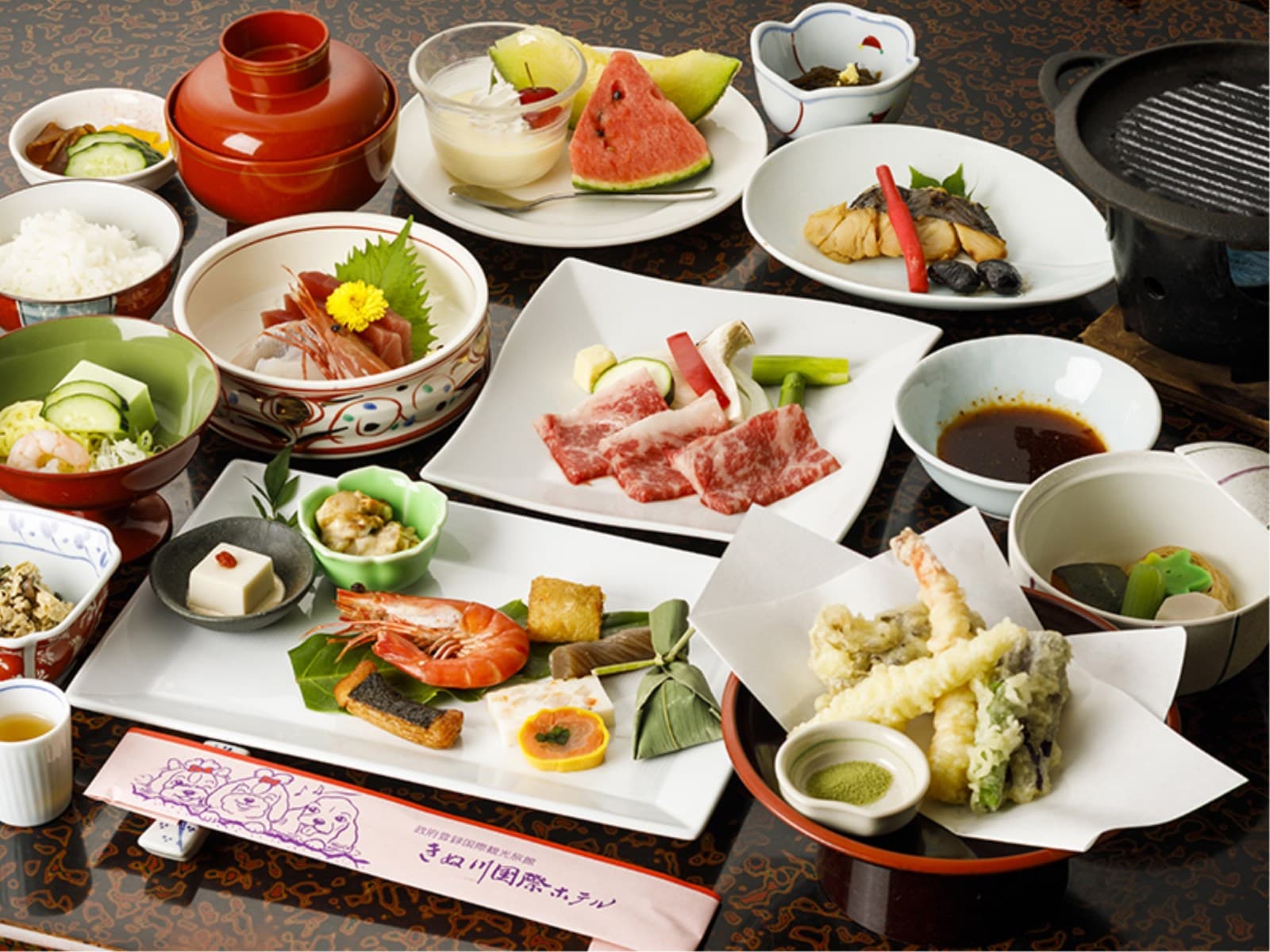 【お料理グレードアップ】お食事処でペットちゃんと一緒にどうぞ♪~霧降高原牛などの季節の和食膳 画像1