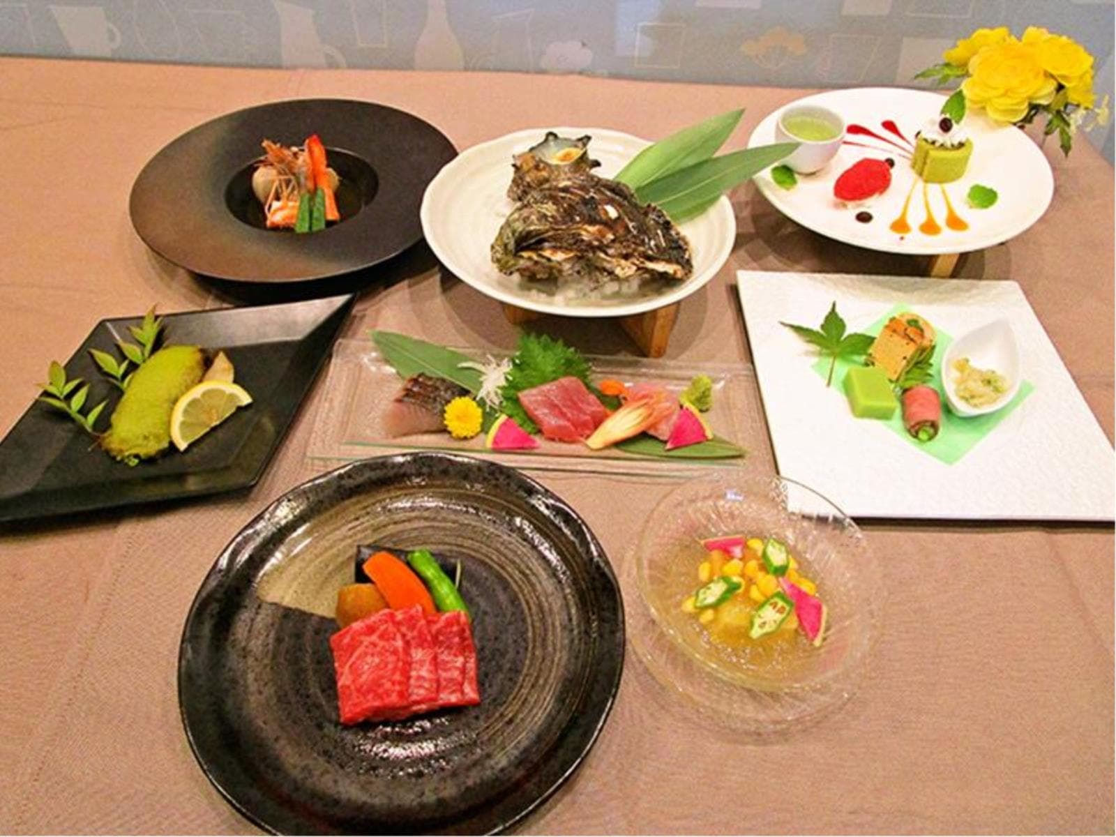 焼き岩ガキとサザエのつぼ焼きが付いた夏旬香のよくばりプラン 画像1