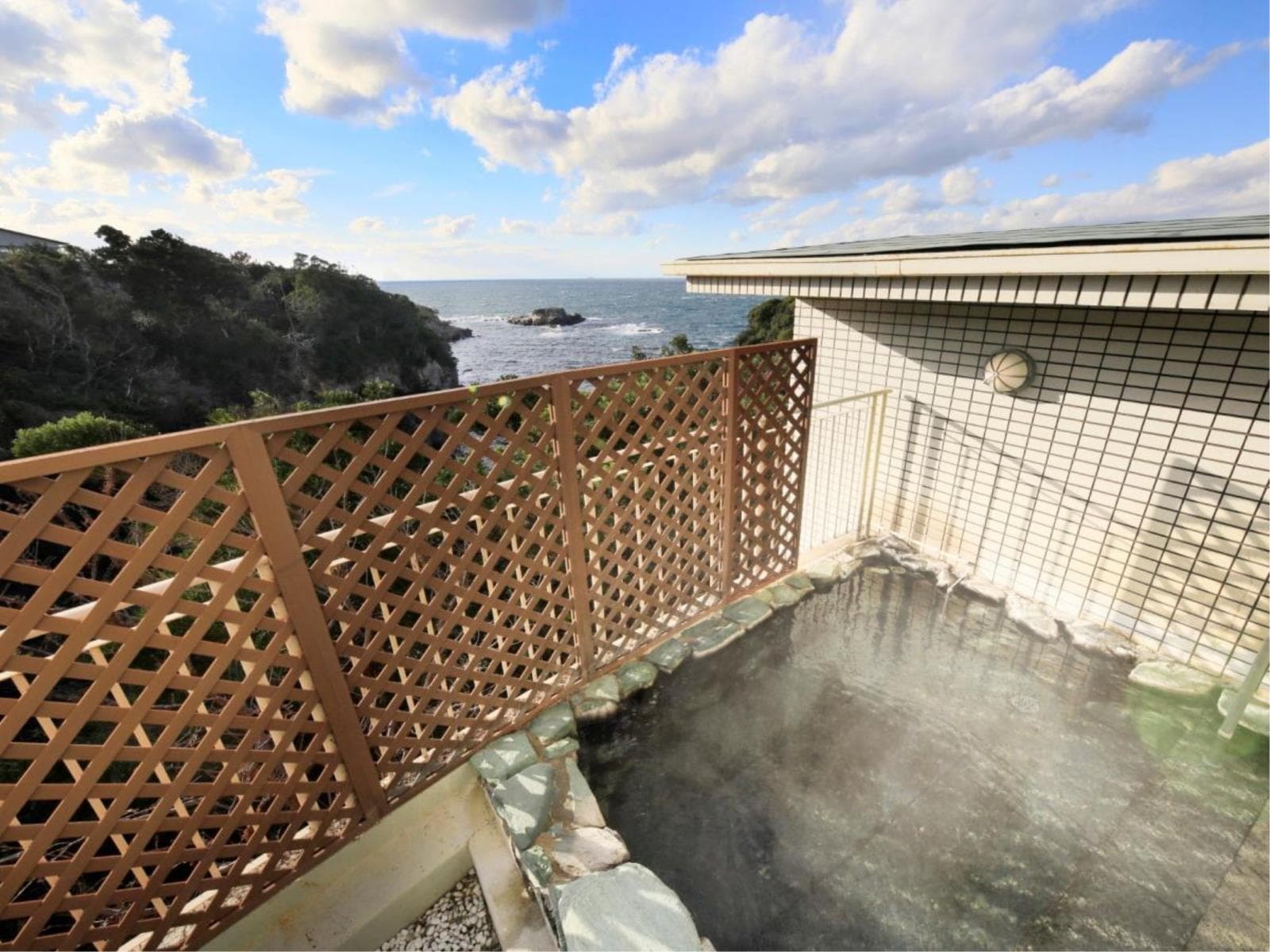【飛び出せ!夏旅】<ペット歓迎・10%OFF>全室58平米以上・キッチン付/専用アメニティ完備 画像3